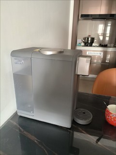 海爾HRO7523-1miniU1 RO臺式凈飲機(jī)評測 星蘊(yùn)銀的科技與美學(xué)